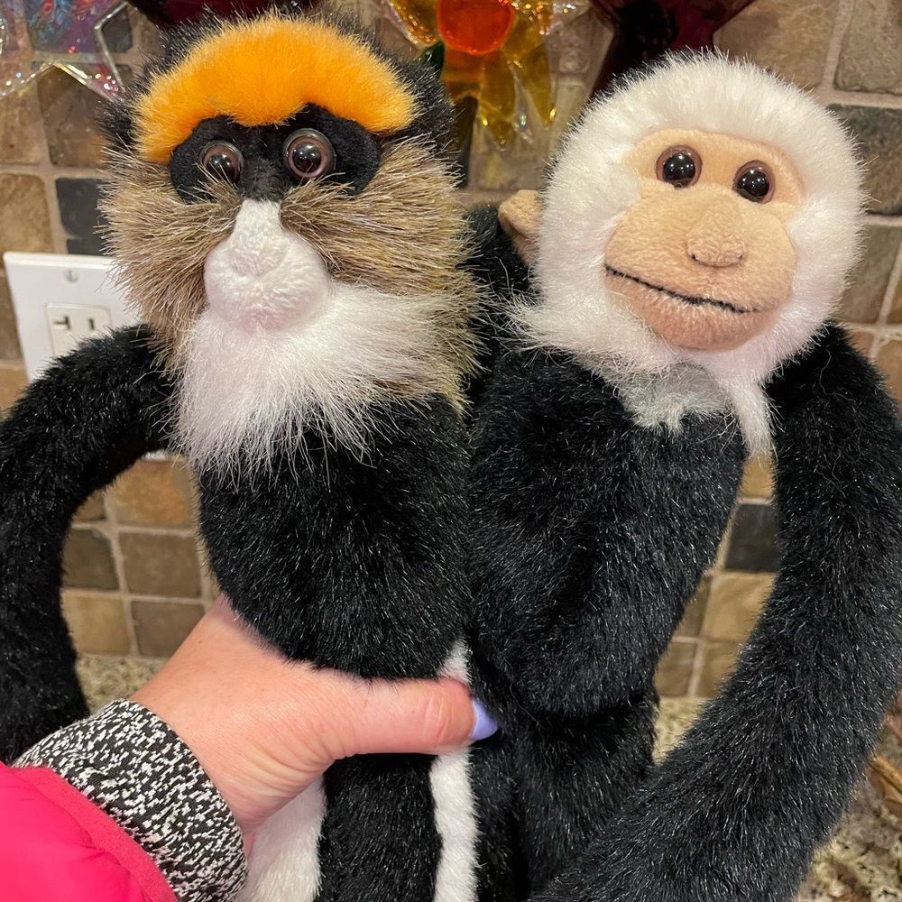 Vintage Wild Republic Retired Monkeys 1999 Velcro Hands Hangs On For The Ride!